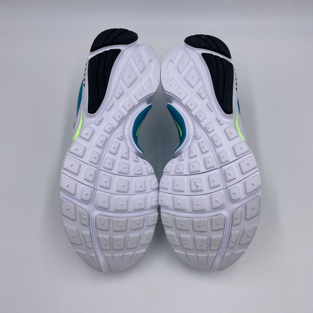 Nike Presto White / Aquamarine Womens Shoes - Picture 7 of 15